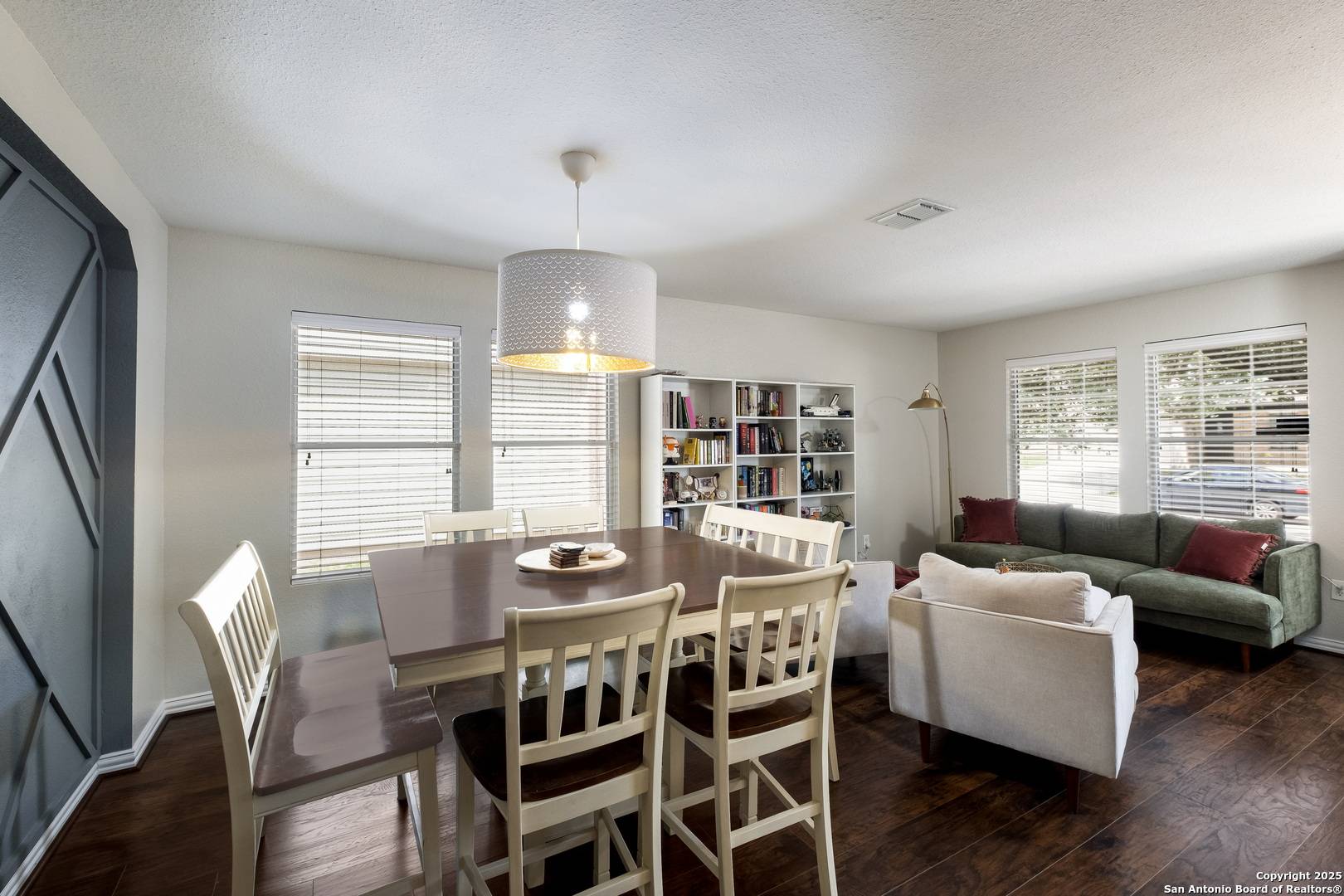 San Antonio, TX 78254,7907 Oakwood Pines