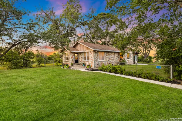 2803 Haeckerville, Cibolo, TX 78108