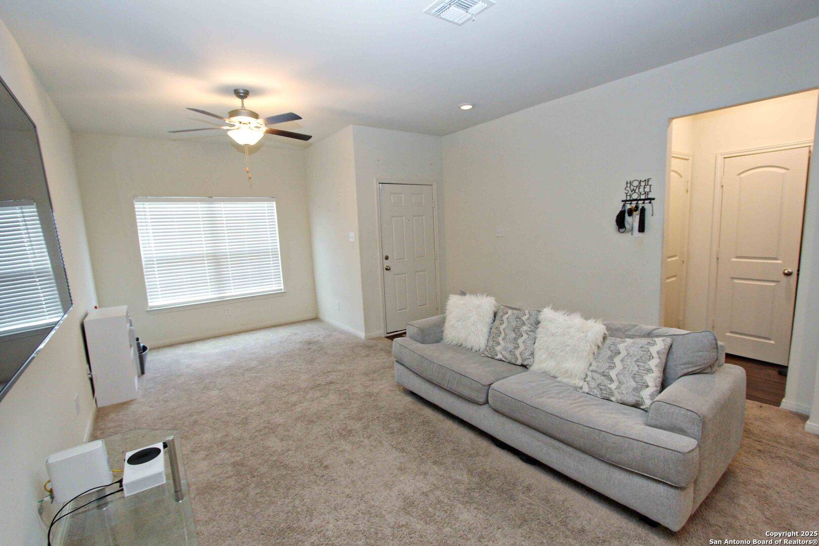 Converse, TX 78109,10934 Monterey Pike