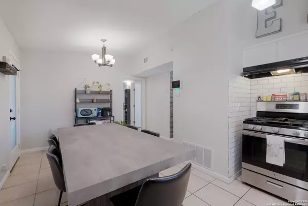 San Antonio, TX 78213,4914 Neer Ave