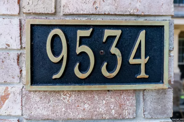 Converse, TX 78109,9534 Anderson Way