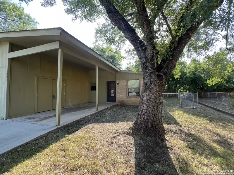 1524 Shannon, New Braunfels, TX 78130