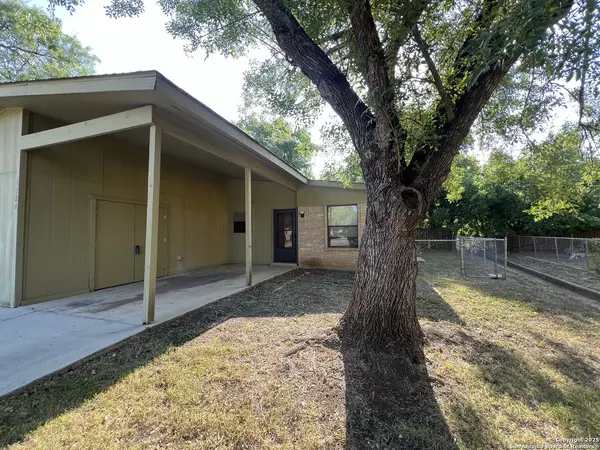 1524 Shannon, New Braunfels, TX 78130