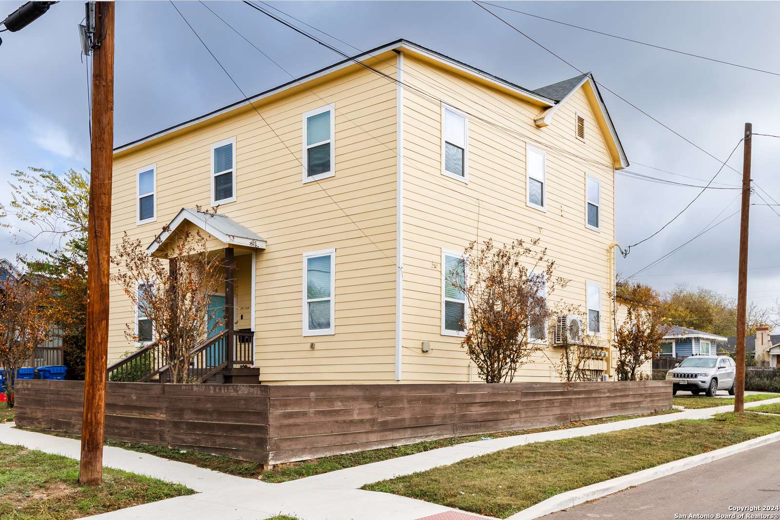 San Antonio, TX 78203,432 S Olive