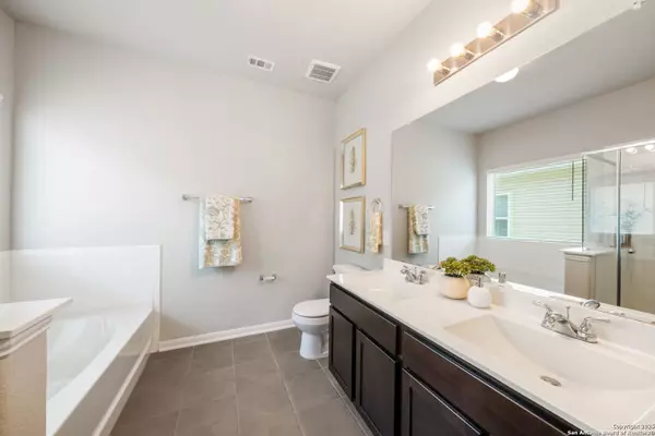 San Antonio, TX 78245,11518 Classmore Gap
