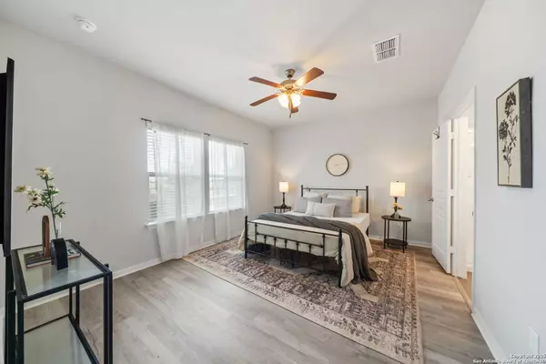 San Antonio, TX 78245,11518 Classmore Gap