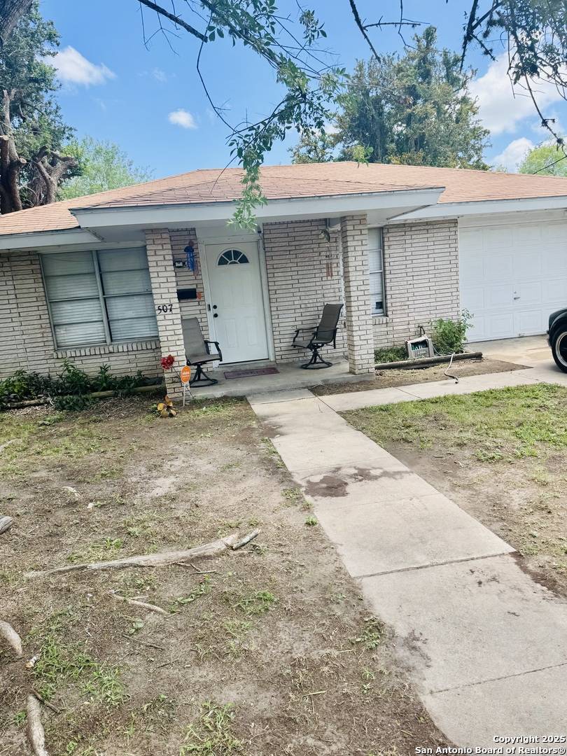 507 W. Ireland, Beeville, TX 78102