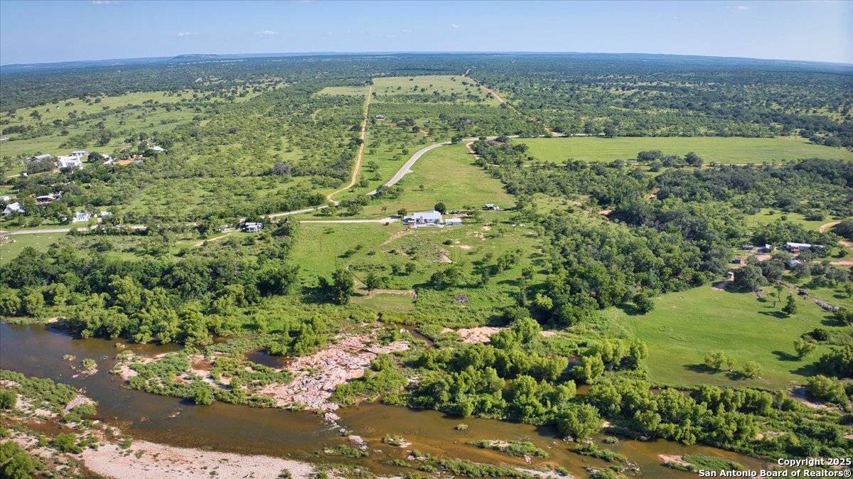 Llano, TX 76831,19811 Ranch Road 152