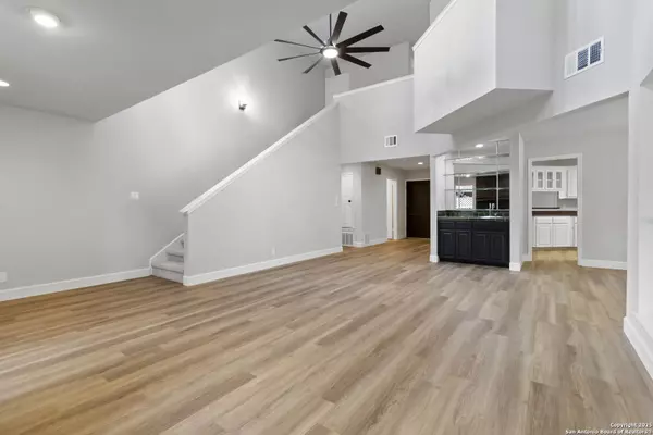 501 Thetford UNIT 501, San Antonio, TX 78254