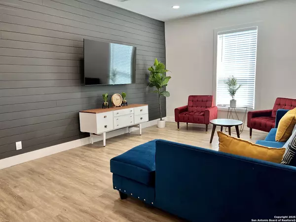 San Antonio, TX 78204,127 Furnish