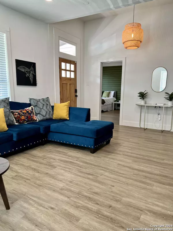 San Antonio, TX 78204,127 Furnish