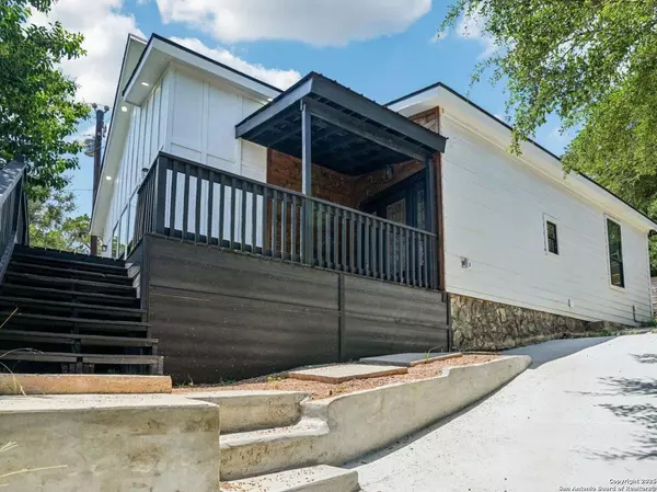 Lakehills, TX 78063,12596 Park Road 37