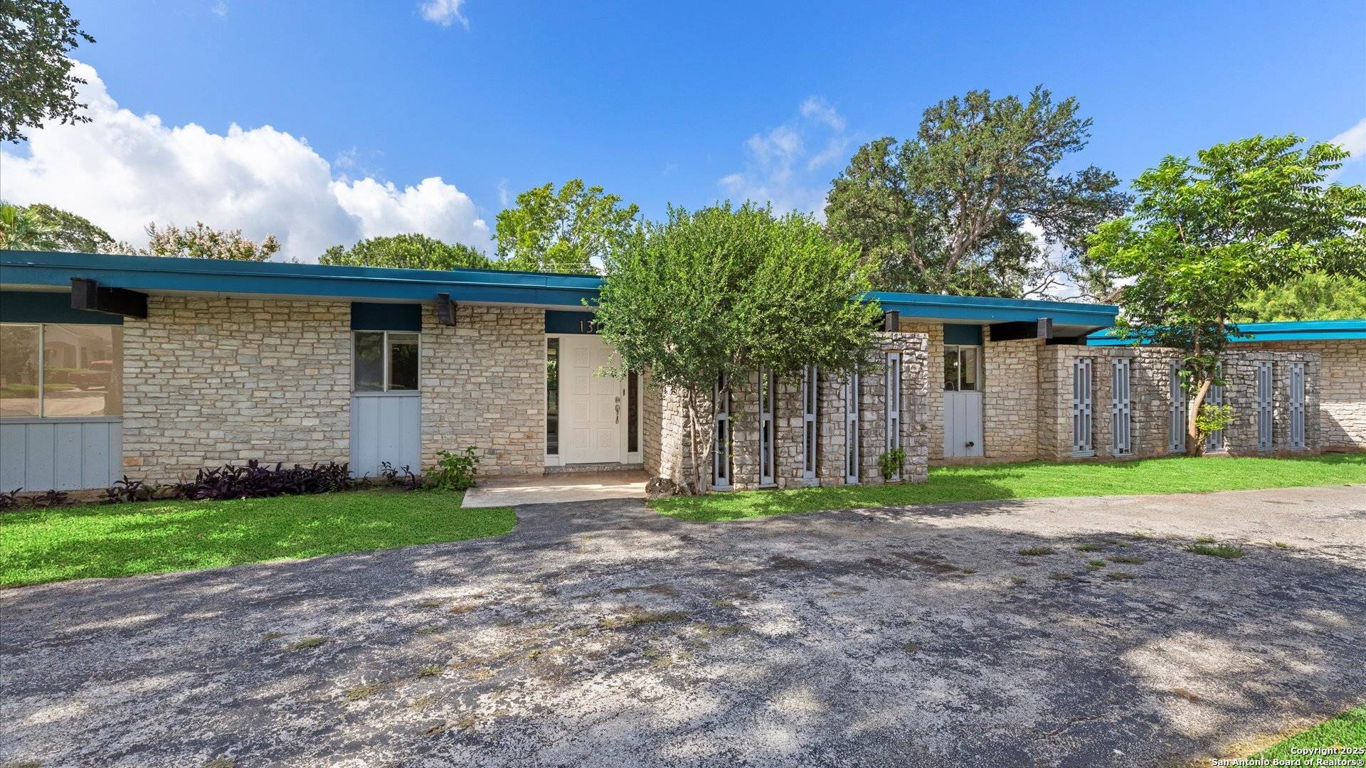 San Antonio, TX 78213,1318 Mount Vieja