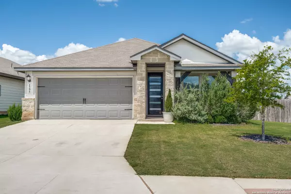1295 William Crest, New Braunfels, TX 78130
