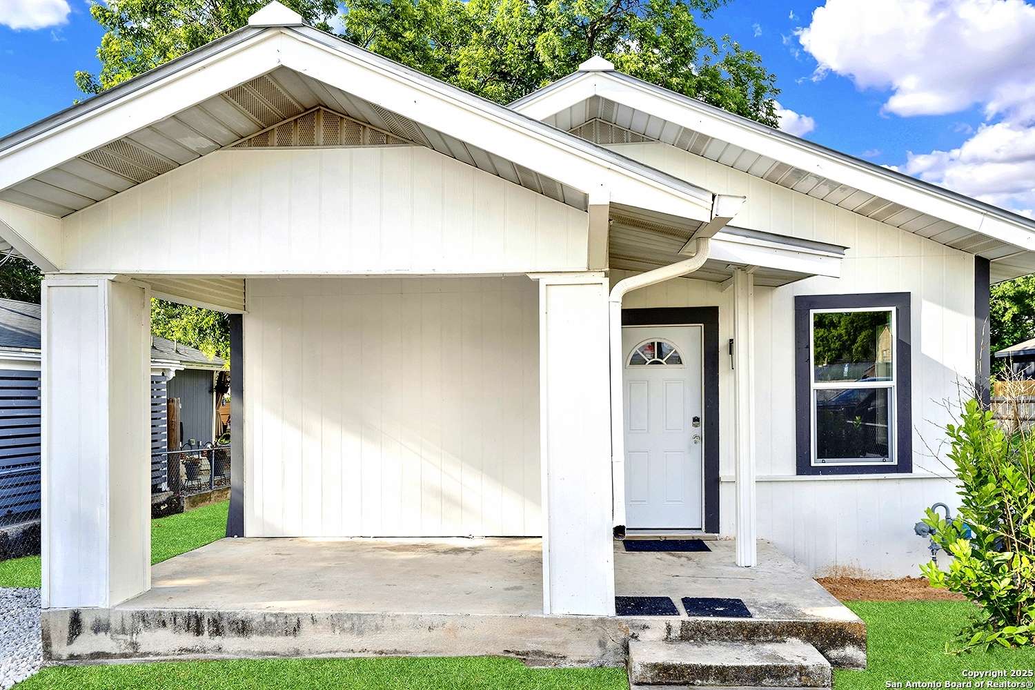 San Antonio, TX 78208,1426 E Carson St.