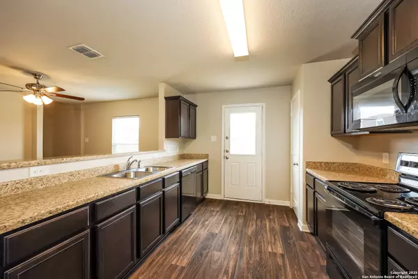 San Antonio, TX 78252,6814 Treselle