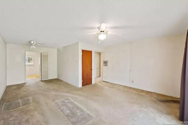 San Antonio, TX 78219,4335 Redstone