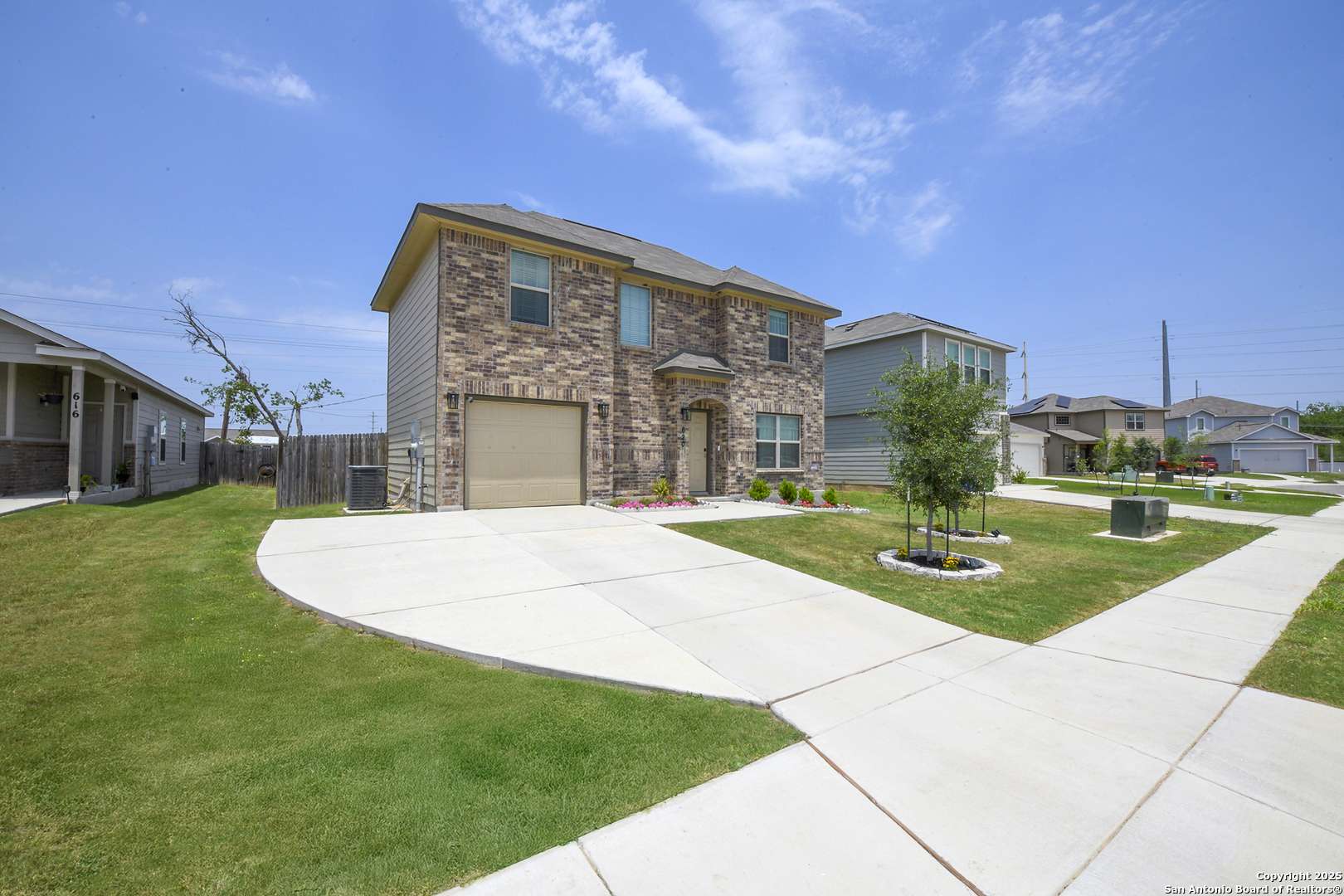 Seguin, TX 78155,620 Saxon