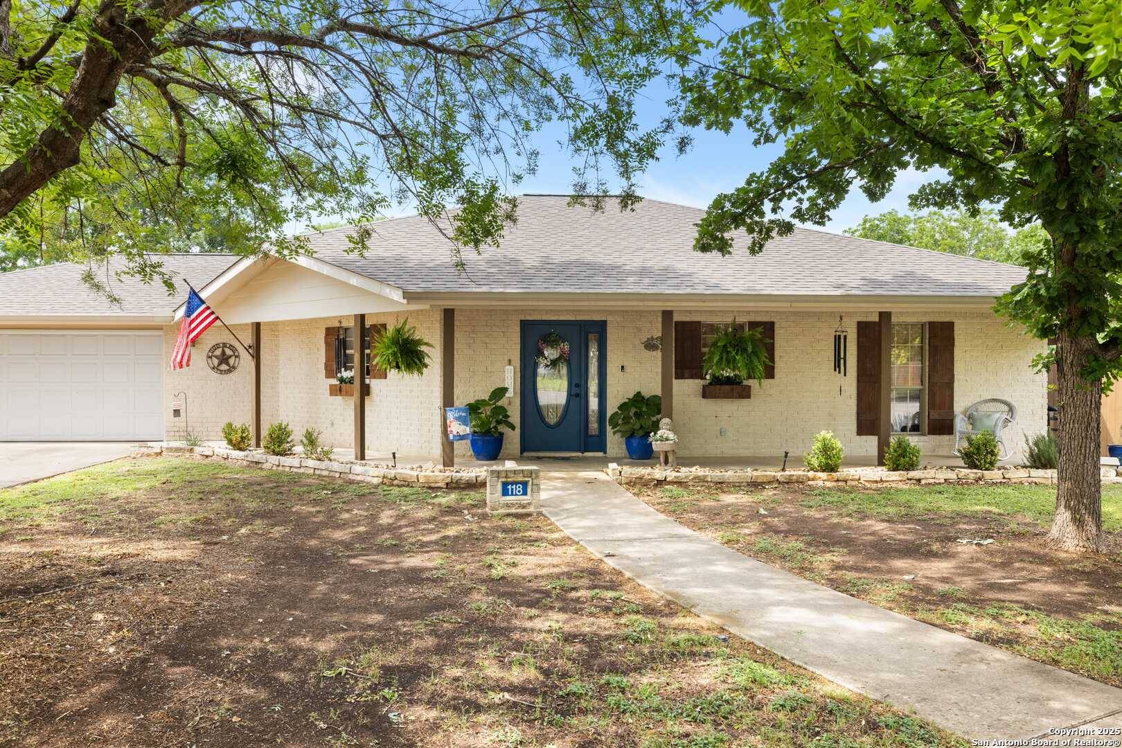 118 Sandlewood, Kerrville, TX 78028