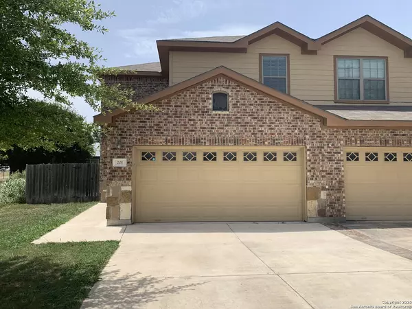 201 ANNE LOUISE DR, New Braunfels, TX 78130-3493