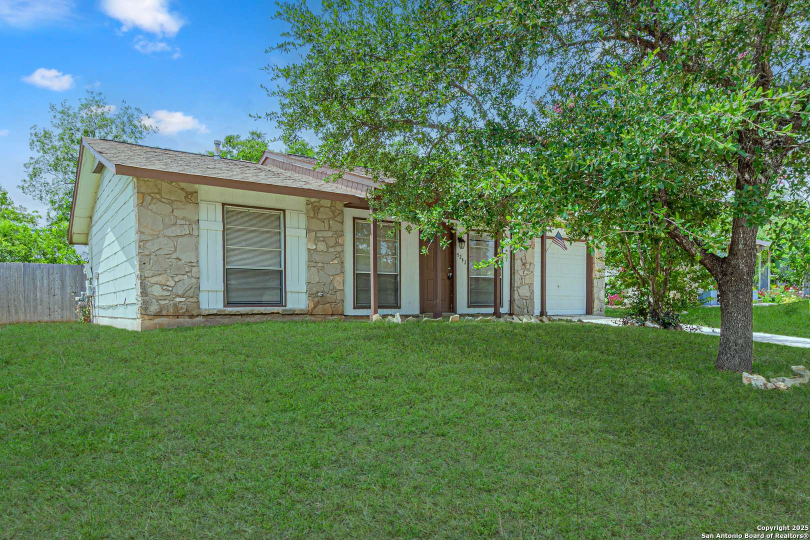 5242 Village Haven, San Antonio, TX 78218