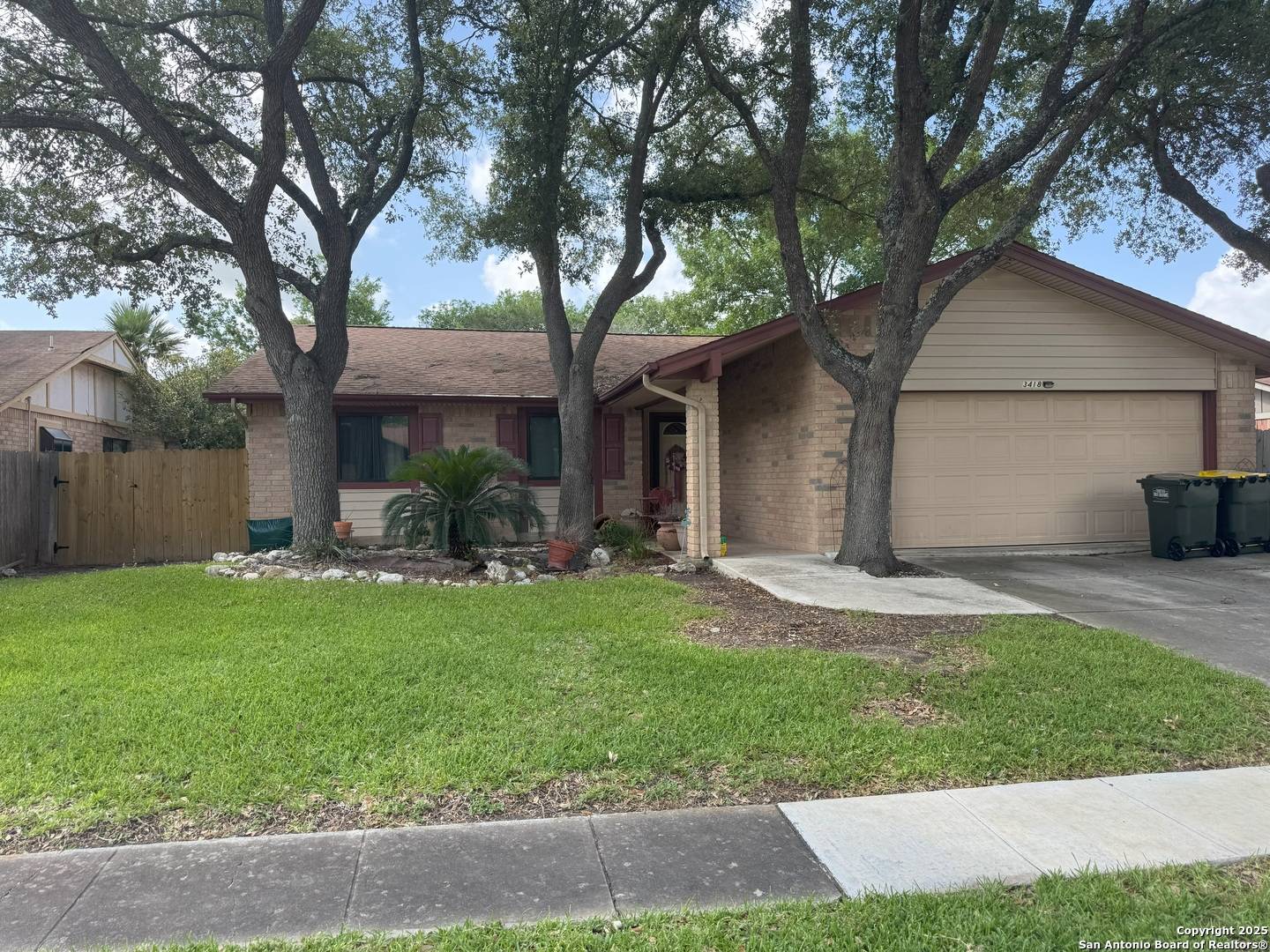 3418 Meadow Head, Schertz, TX 78108