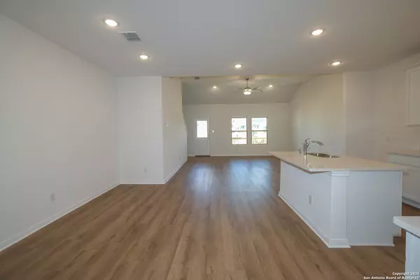 San Antonio, TX 78245,2210 Croaker Creek