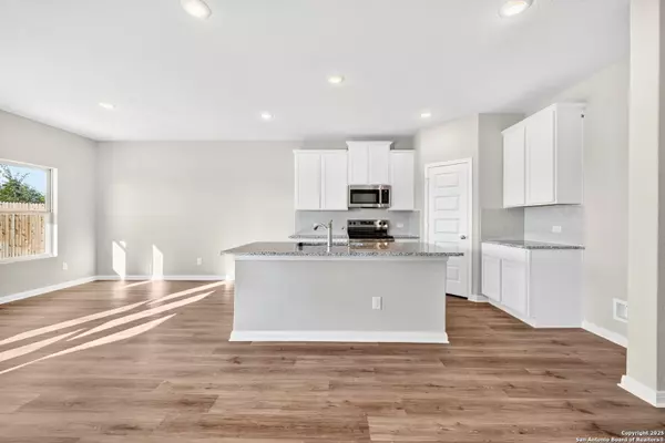 Converse, TX 78109,2919 SELHURST STREET