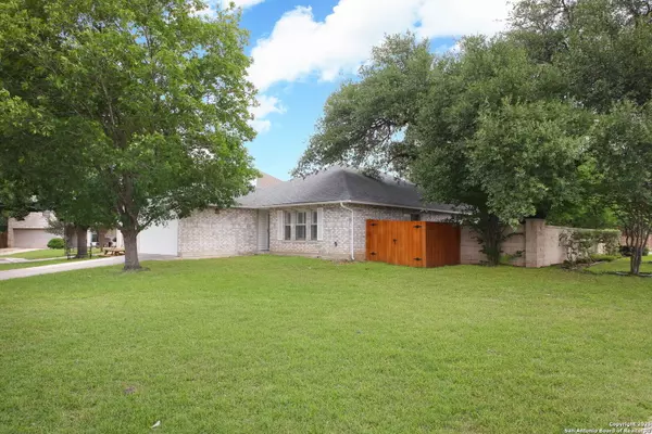 San Antonio, TX 78240,9302 Sunlit Pt