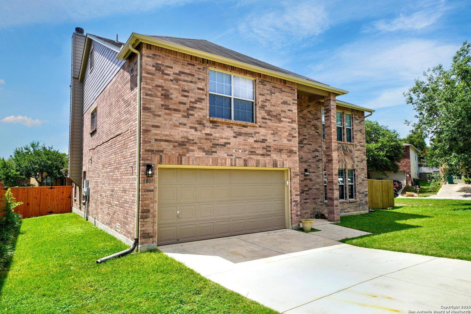Live Oak, TX 78233,6806 Elmwood Crest