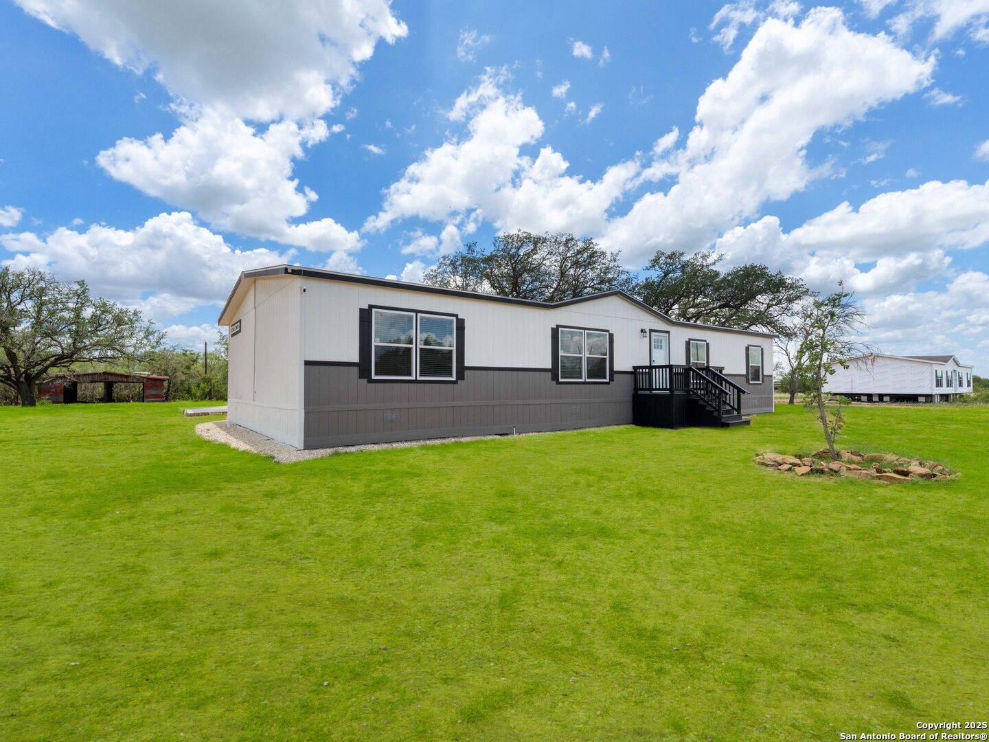 Poteet, TX 78065,2935 FM 1333