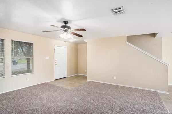 Cibolo, TX 78108,237 Hinge Chase