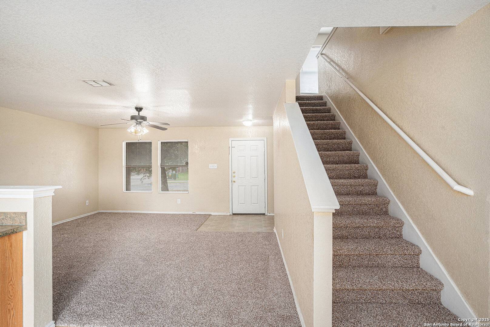 Cibolo, TX 78108,237 Hinge Chase