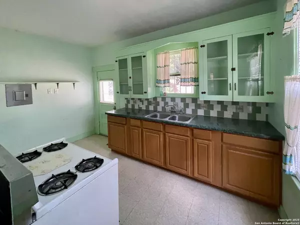 San Antonio, TX 78212,213 Ripley