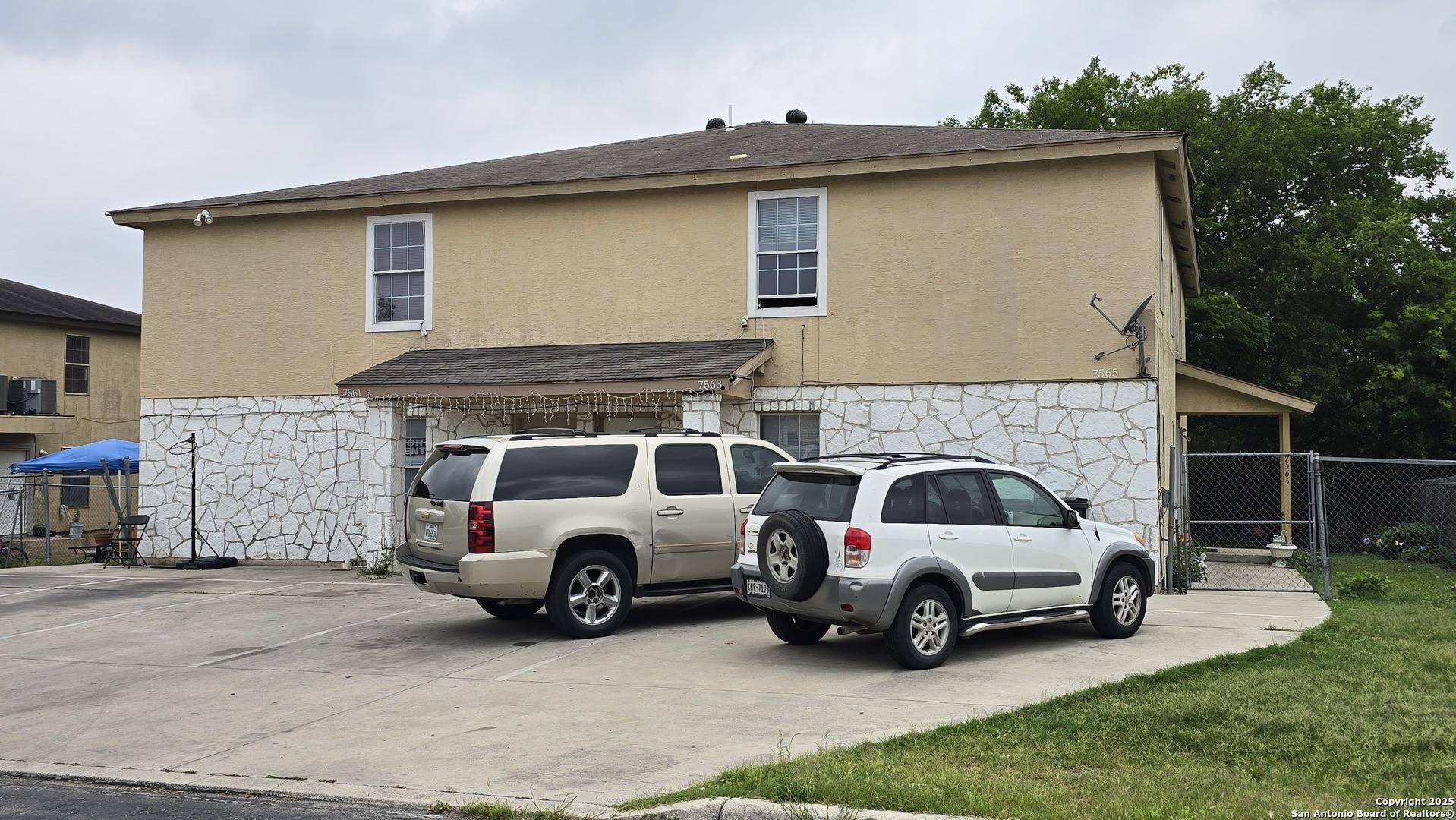 San Antonio, TX 78239,7559 Windsor Oaks