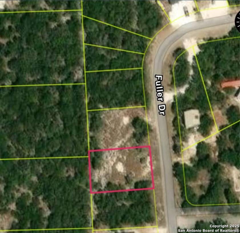 2025 Fuller Dr., Canyon Lake, TX 78133