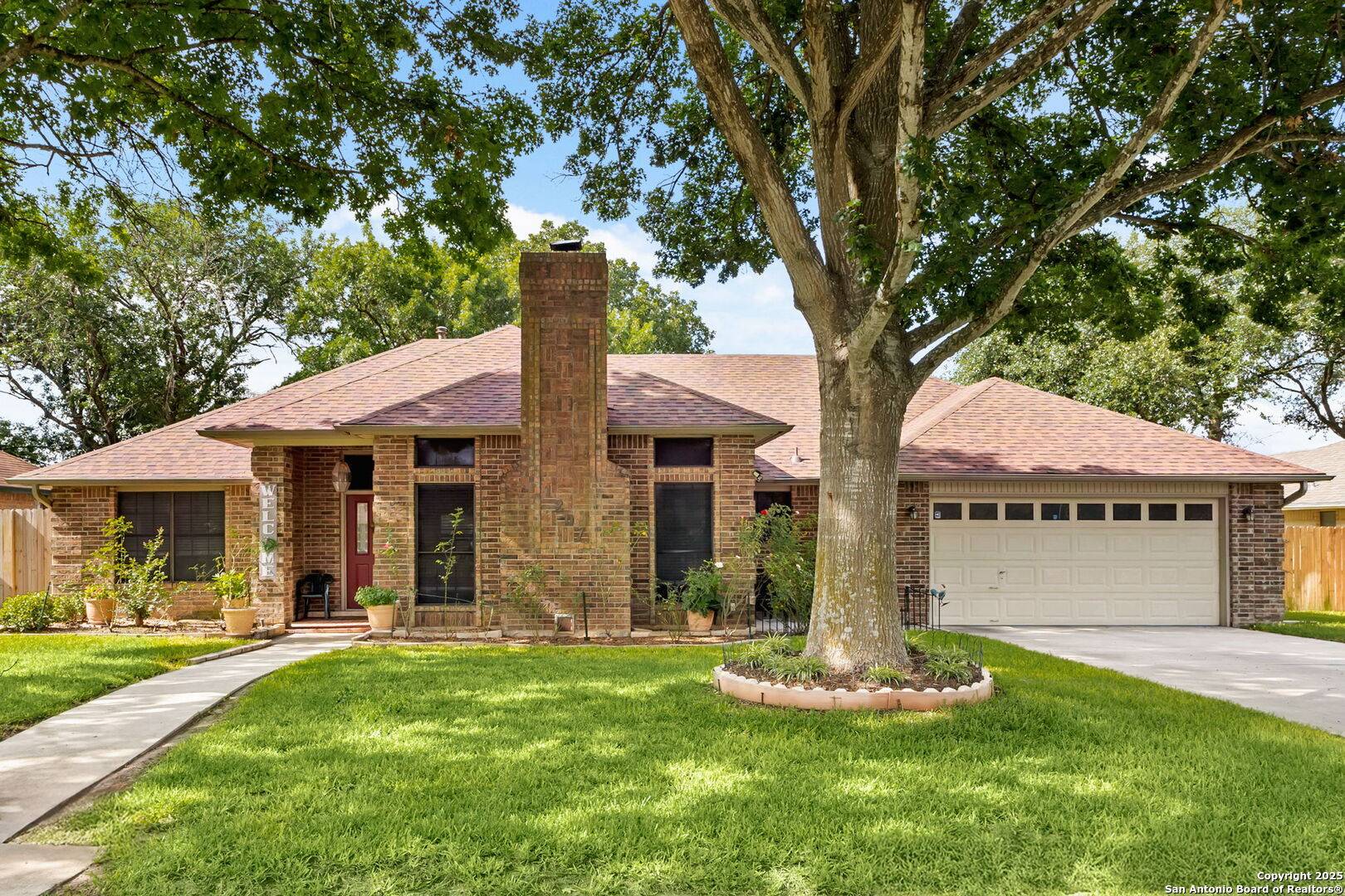 1207 Old Homestead, Seguin, TX 78155