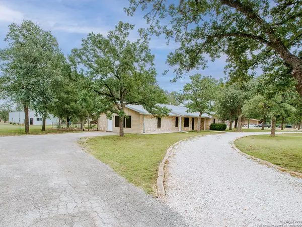 Boerne, TX 78006,335 Sharon