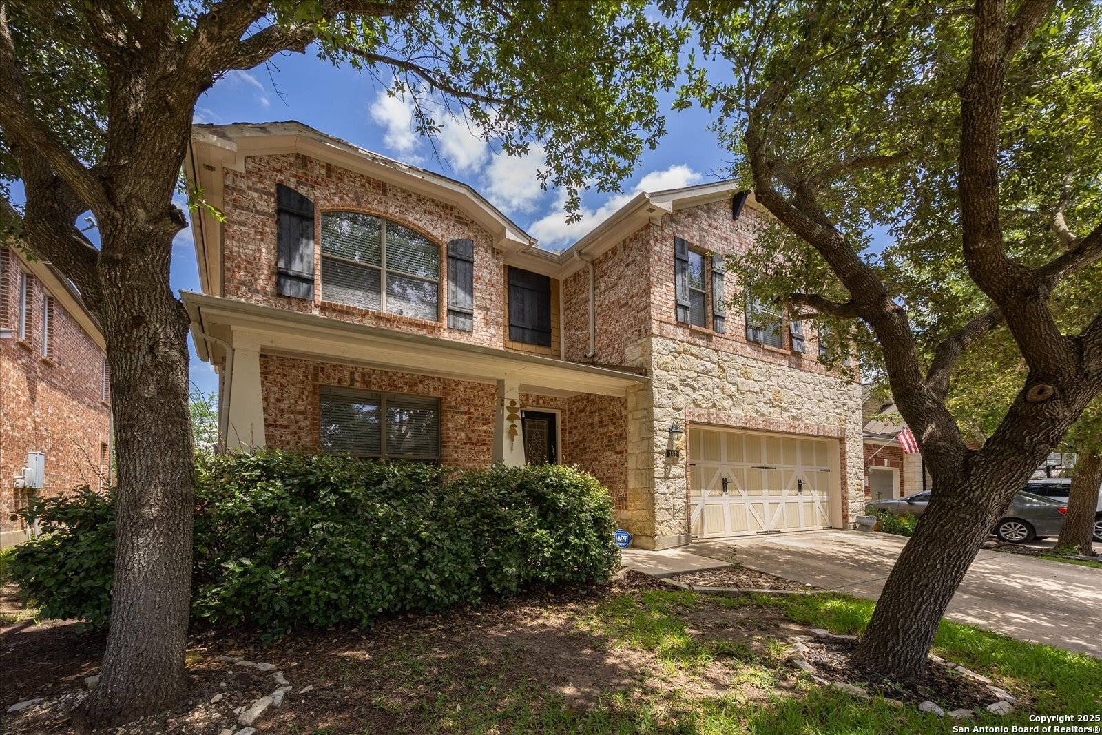 141 HITCHING POST, Boerne, TX 78006-1952