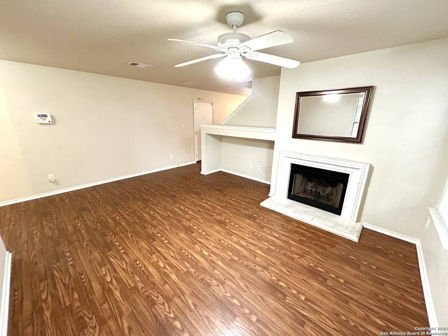 San Antonio, TX 78249-1524,423 MAHOGANY CHEST