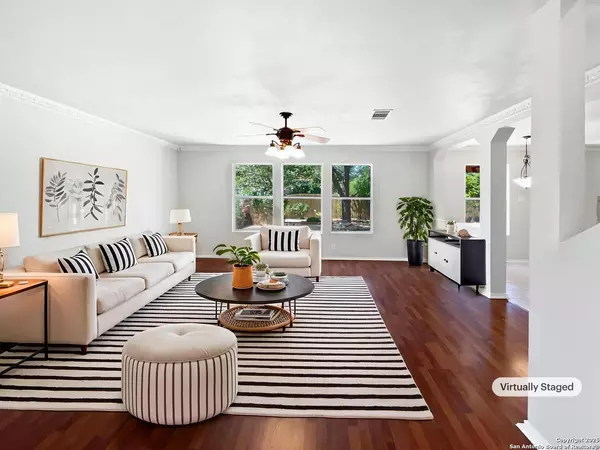 Helotes, TX 78023,12719 Holly Cedar