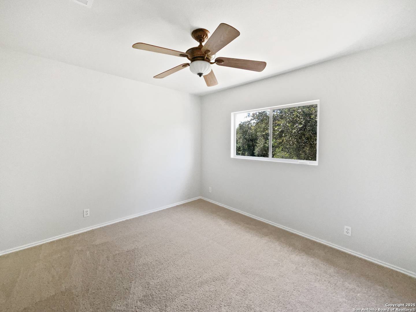 Helotes, TX 78023,12719 Holly Cedar
