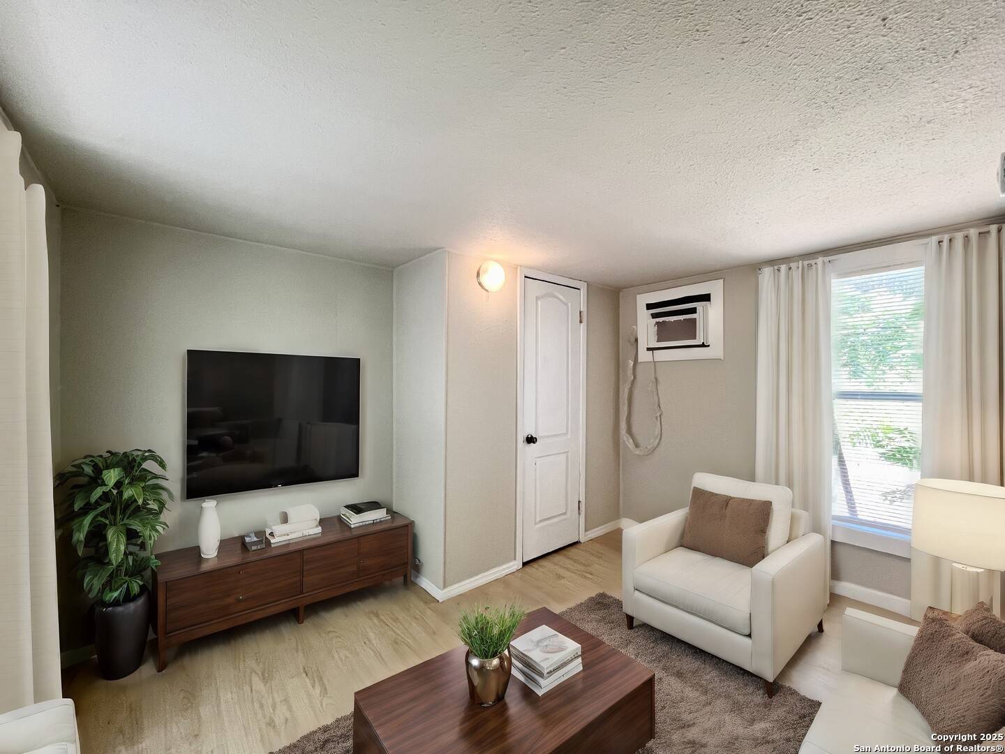 San Antonio, TX 78215,319 Army Blvd UNIT 9