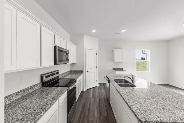 Seguin, TX 78155,104 Dionicio Loop