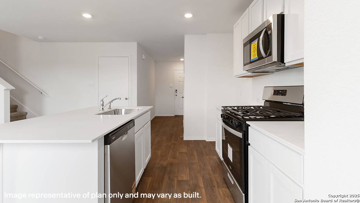 Von Ormy, TX 78073,15502 Lemon Pepper Creek