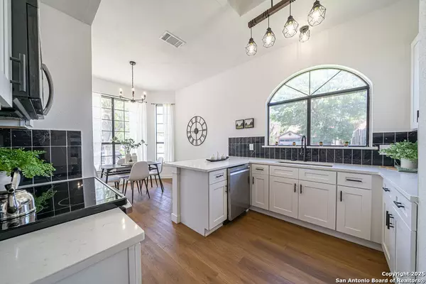 San Antonio, TX 78250,9302 Valley Hedge