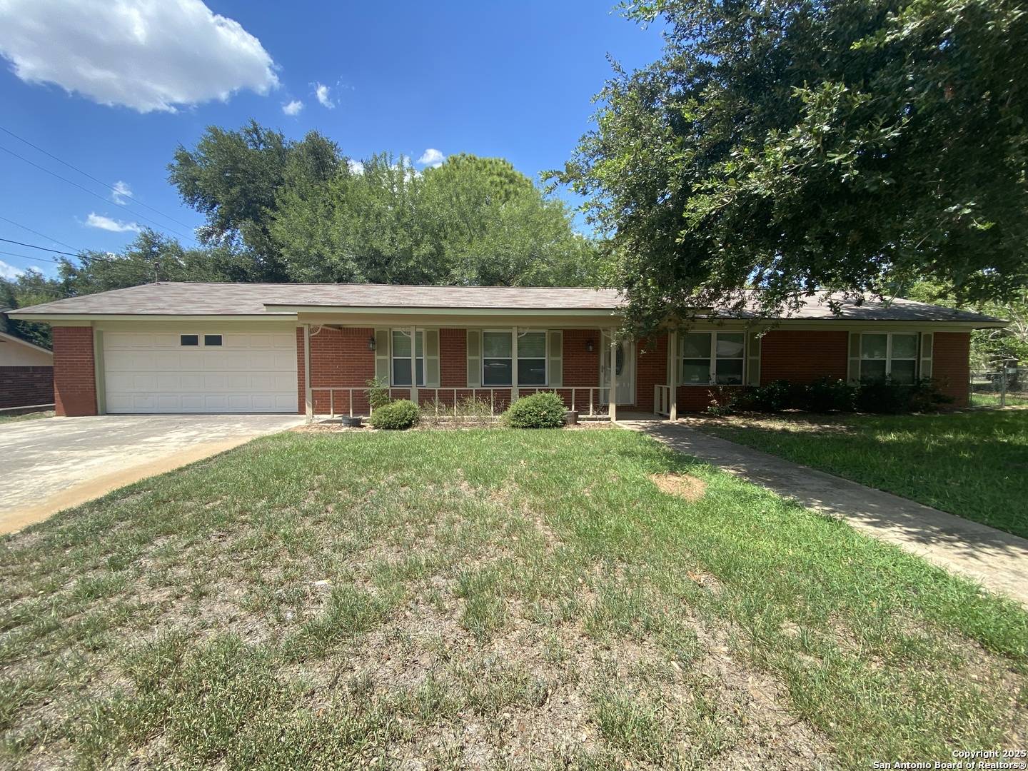 922 Wilshire, Pleasanton, TX 78064