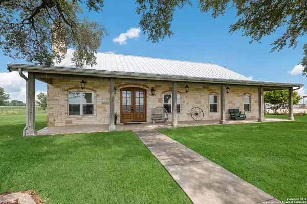Hondo, TX 78861,1277 County Road 532