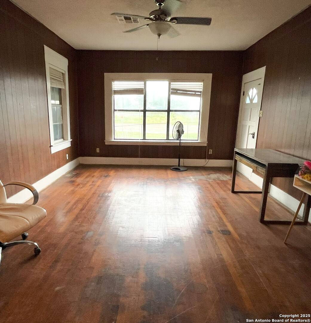 Marion, TX 78124,335 san antonio