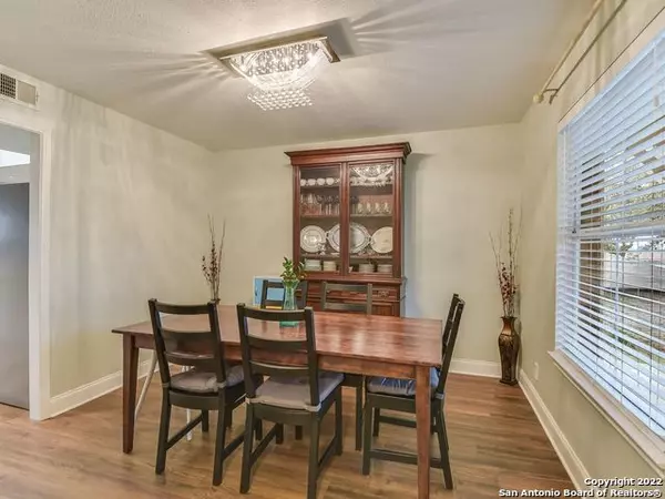 San Antonio, TX 78216-2935,1323 E BITTERS RD